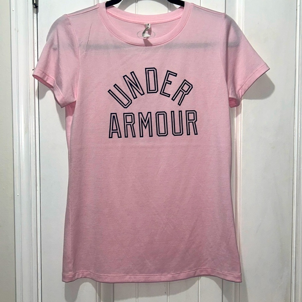 Under armor, light, pink short sleeve heat gear T-shirt,size extra small NWOT